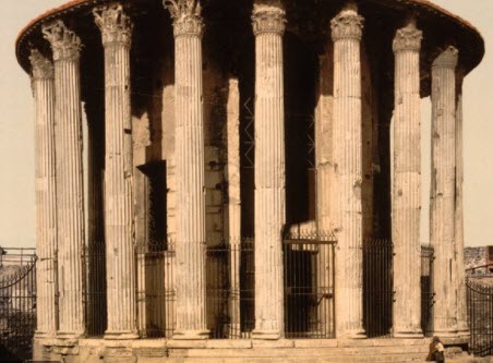 Hestia's equivalent Vesta's temple