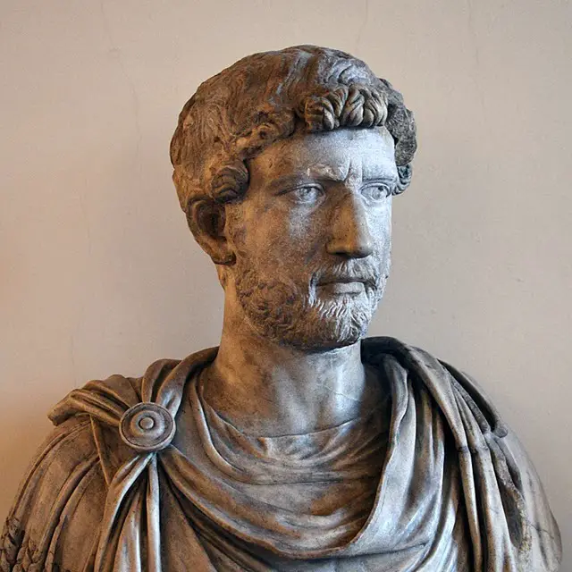 Statue-of-the-Roman-Emperor-Hadrian