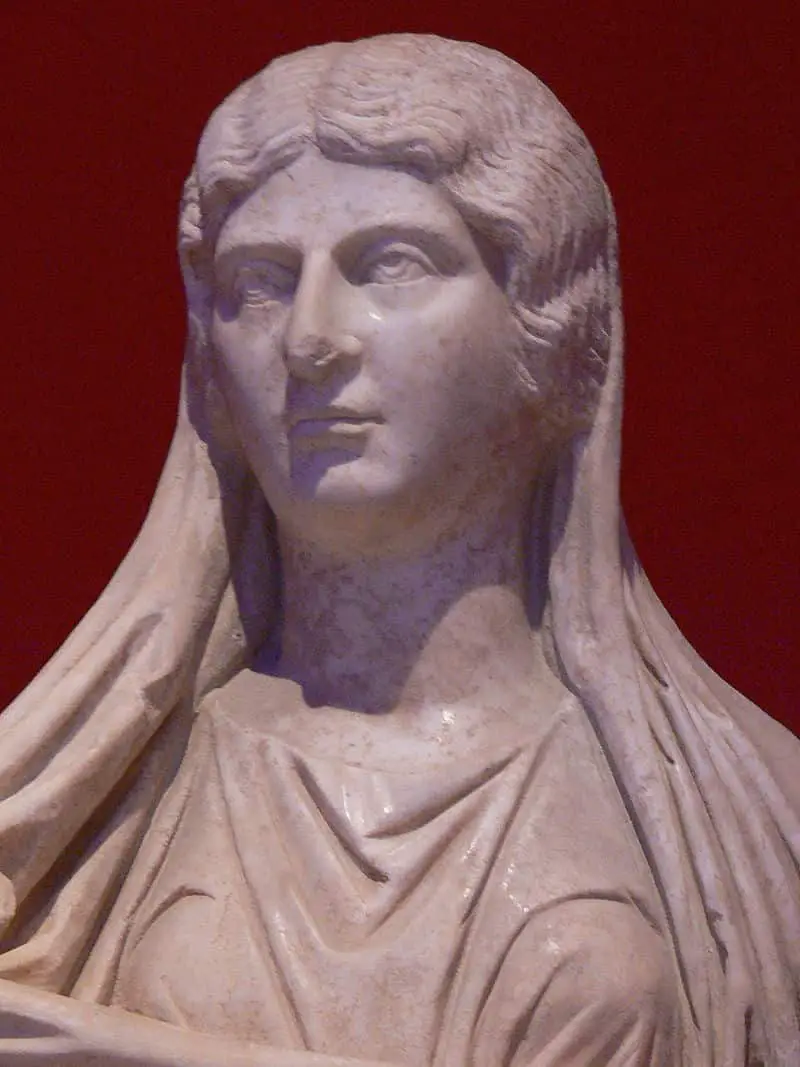 A marble statue of Julia Soaemias