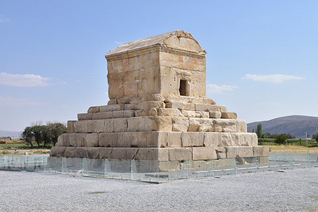 An image of the tomb of Cyrus the Great