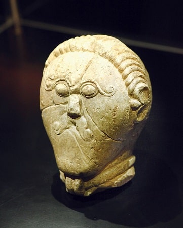 Stone head from Mšecké Žehrovice, wearing a torc, late La Tène culture
