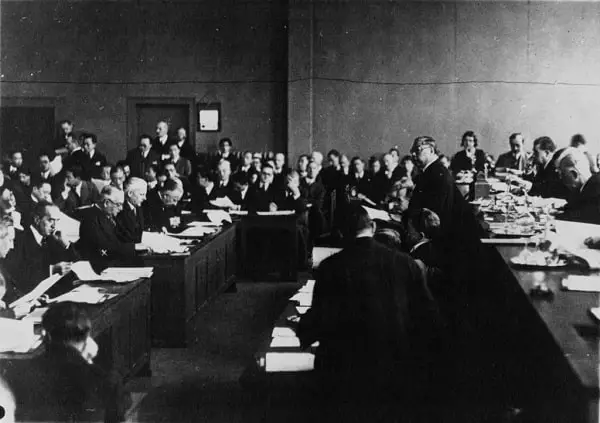 Chinese delegate addresses the League of Nations concerning the Manchurian Crisis in 1932.