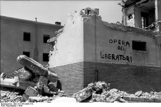Propaganda inscription on the wall of a bombed building