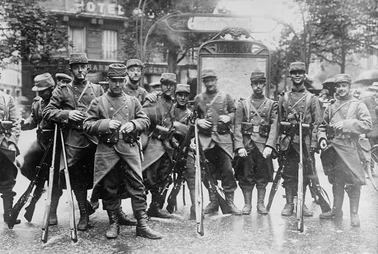 French soldiers at the beginning, they retain the peacetime blue coats and red trousers worn during the early months of the war