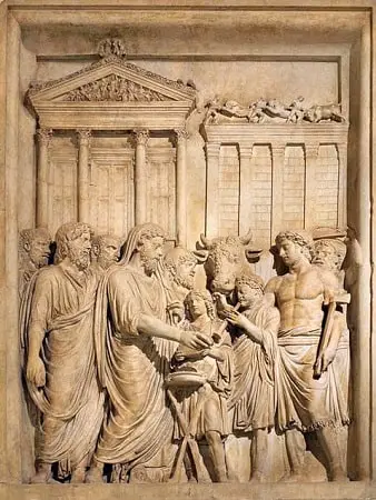 Marcus Aurelius sacrificing