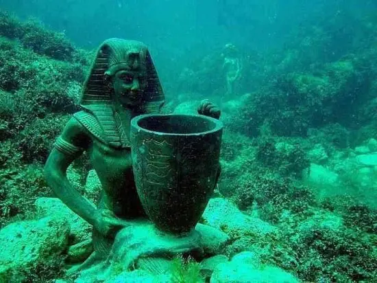 Submerged-wonders-of-Alexandria-and-Thonis-Heracleion-Egypt