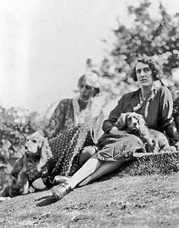 Vita Sackville West and Virginia Woolf
