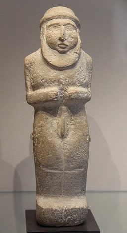 Figure of a priest king, Dumuzid the Fisherman, from the Uruk period
